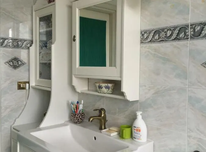 La Casa Di Zoe Lägenhet Uscio